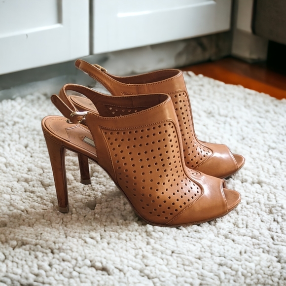 Prada Shoes - Prada preferred leather slingback heels sz 40 (8.5)